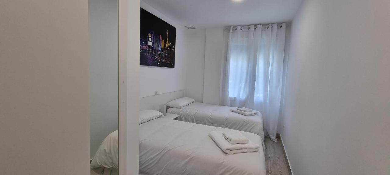 Apartamentos Tanez Santurce A Madrid Bagian luar foto