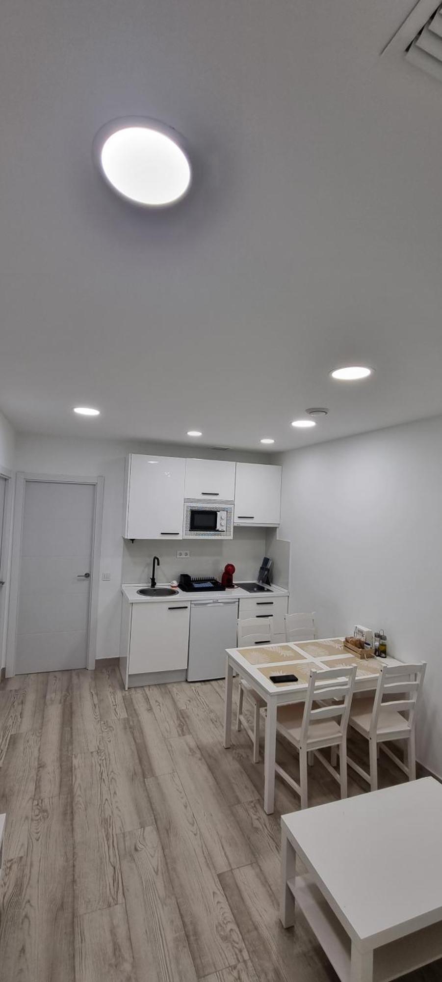 Apartamentos Tanez Santurce A Madrid Bagian luar foto